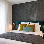 The - Luxury Serviced 5*