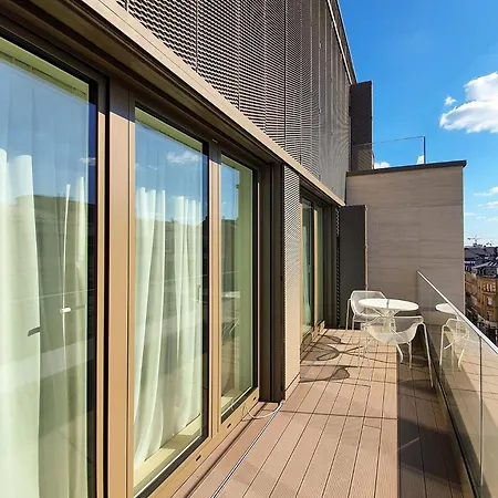 The - Luxury Serviced Ξενοδοχείο με διαμερίσματα 5*