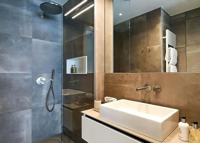 The - Luxury Serviced 5*