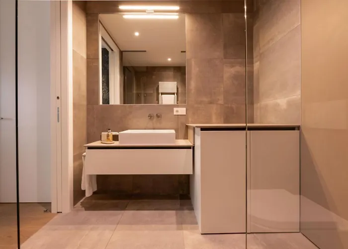 The - Luxury Serviced Hotel apartamentowy 5*