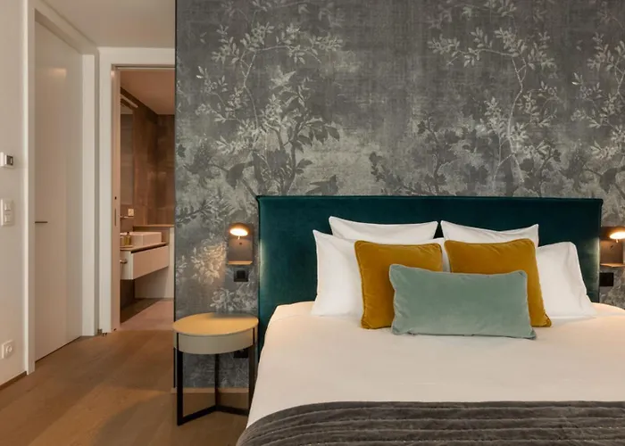 The - Luxury Serviced Hotel apartamentowy