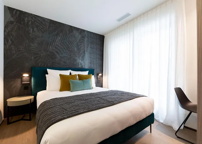 The - Luxury Serviced Hotel apartamentowy Luksemburg