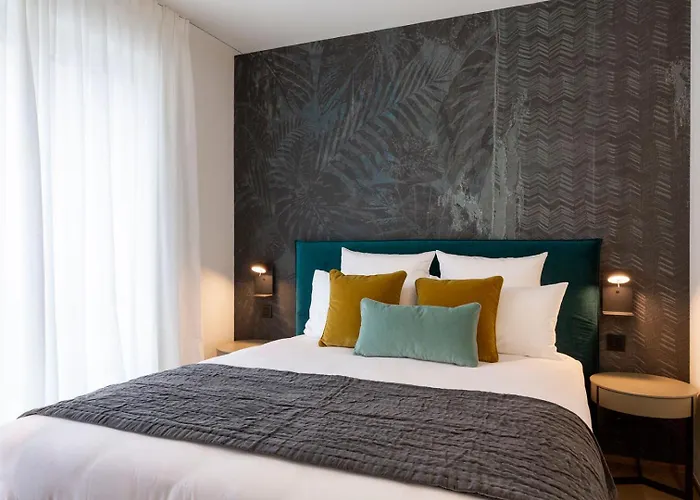 The - Luxury Serviced 5*