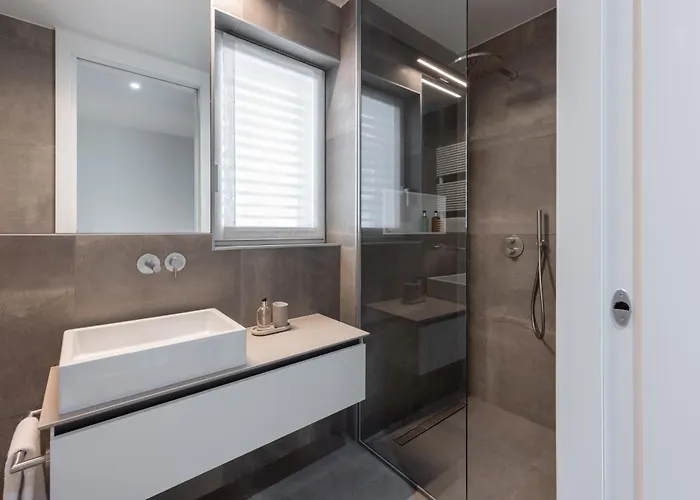 The - Luxury Serviced Hotel apartamentowy