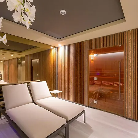 The - Luxury Serviced 5* Люксембург