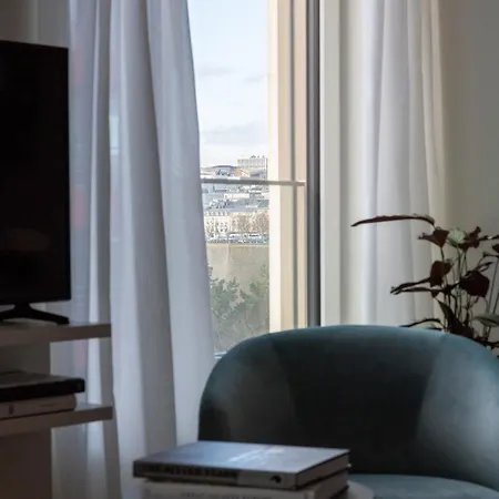 The - Luxury Serviced Апарт-отель